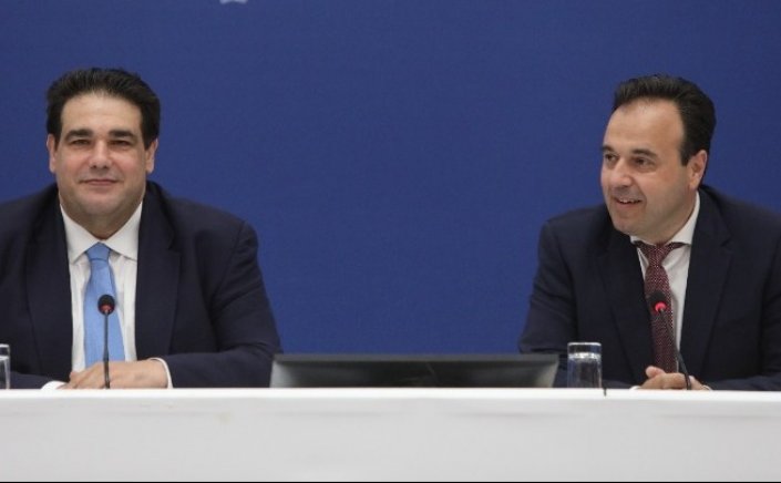 Digital gov on citizen well-being: Κατάργηση «δημοφιλών» πιστοποιητικών φέρνει η συνεργασία των Υπουργείων Ψηφιακής Διακυβέρνησης και Εσωτερικών