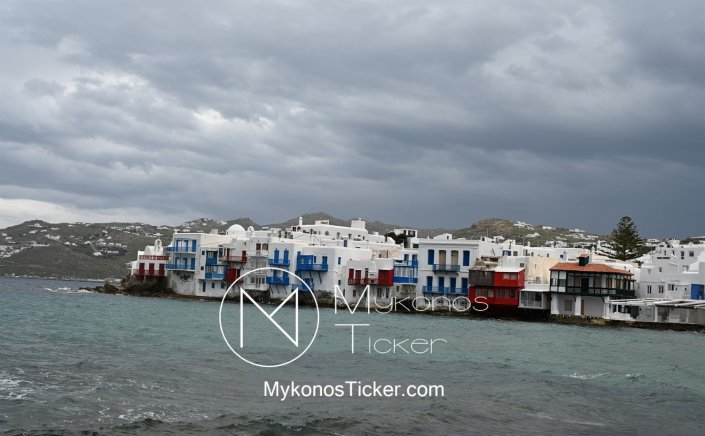 ΔEYA Mυκόvoυ: Εκκληση για άμεση απομάκρυνση των οχημάτων από την Ακευκάνδρα λόγω εργασιών κατασκευής της γέφυρας