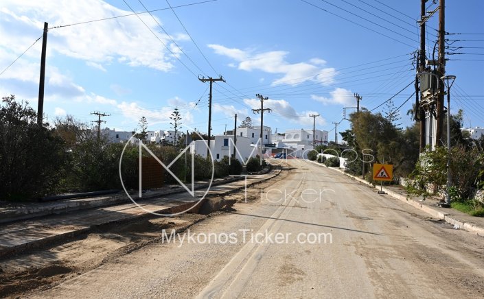 ΔEYA Mυκόvoυ: Προσωρινές κυκλοφοριακές ρυθμίσεις στον νέο Περιφερειακό από Βρύση έως τον κυκλικό κόμβο “Καραμανλή” λόγω ασφαλτόστρωσης