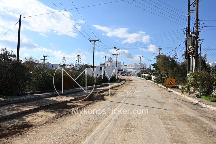ΔEYA Mυκόvoυ: Προσωρινές κυκλοφοριακές ρυθμίσεις στον νέο Περιφερειακό από Βρύση έως τον κυκλικό κόμβο “Καραμανλή” λόγω ασφαλτόστρωσης