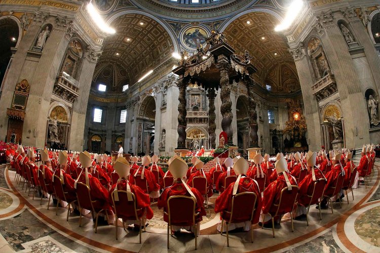 Who will be the next pope? Ζητείται «ένας άγιος άνθρωπος»!! Ποιος θα είναι ο νέος Πάπας - Τα τελευταία φαβορί πριν το κονκλάβιο