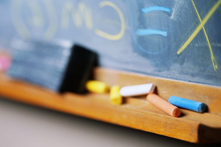 School holiday: Νέα ετήσια «αργία» στα σχολεία - Ποιοι γονείς θα δικαιούνται μία ημέρα γονικής άδειας κάθε χρόνο στις 11 Δεκεμβρίου