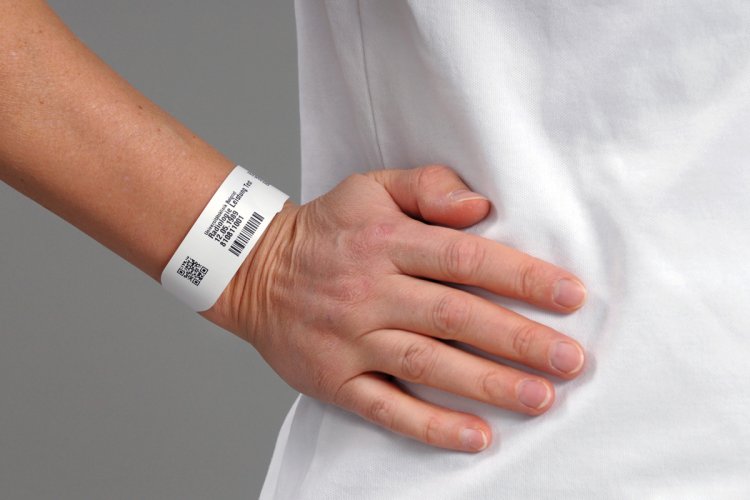 Hospital Patient Bracelet: Τα 14 νοσοκομεία που θα έχουν “βραχιολάκι” στις εφημερίες έως τα μέσα Ιουλίου