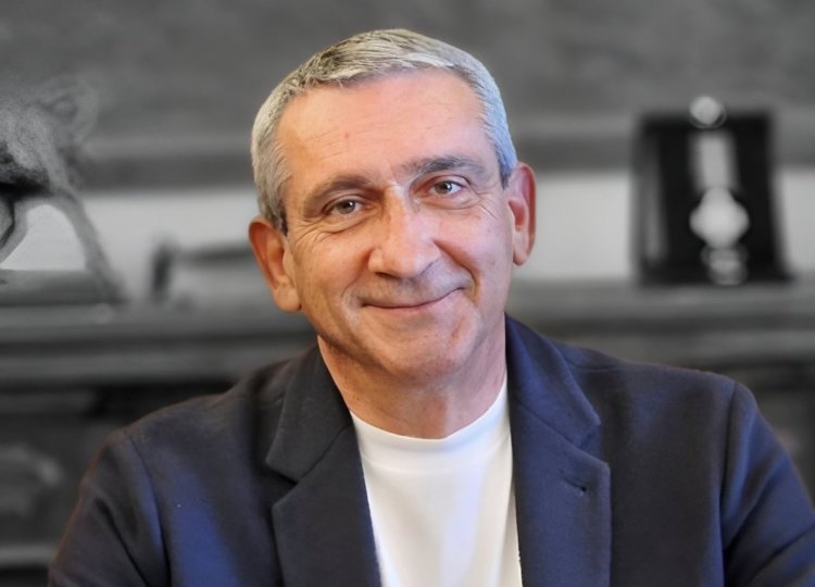 Giorgos Haztimarkos: «Σήμερα γράφετε κάτι μεγαλύτερο από απαντήσεις σε θέματα. Γράφετε το επόμενο βήμα σας»