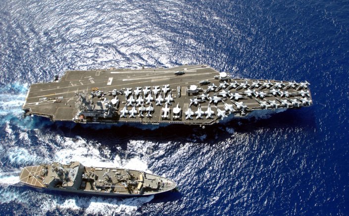 USA: Το Αμερικανικό αεροπλανοφόρο «USS Nimitz» εγκατέλειψε εσπευσμένα τον Ειρηνικό με προορισμό τη φλεγόμενη Μέση Ανατολή