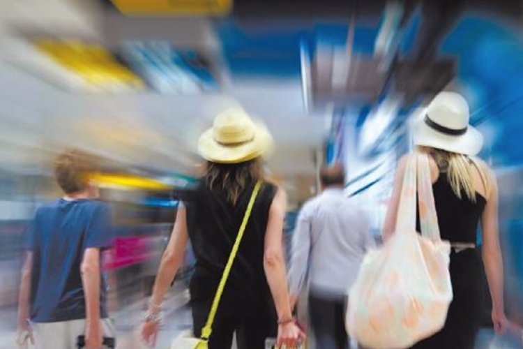 Middle East Tensions Threaten Greek Tourism: Ανησυχία και προβληματισμός για τις επιπτώσεις στον Ελληνικό Τουρισμό, από την ανάφλεξη στη Μέση Ανατολή