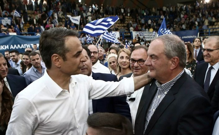 Gov & Political Affairs: Σε διάσταση οι σχέσεις Μητσοτάκη με Καραμανλή - Σε σύγχυση το γαλάζιο στρατόπεδο