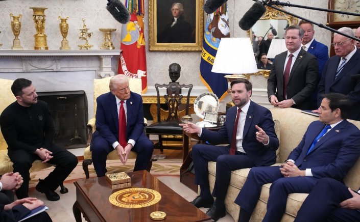 Trump’s White House summit on Ukraine: Τα 4 συμπεράσματα από τη συνάντηση Τραμπ, Ζελένσκι, ευρωπαίων ηγετών και η στρατηγική της κολακείας