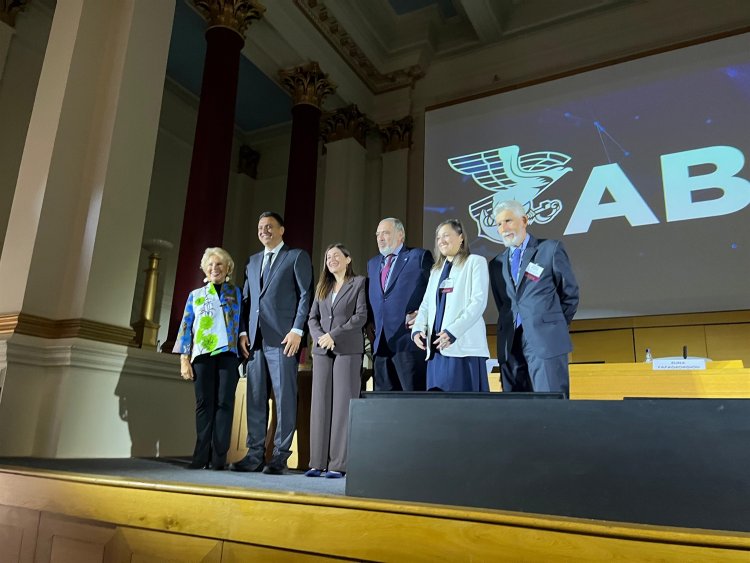 Shipping Min Kikilias: «Η ελληνική ναυτιλία, πρώτη δύναμη παγκοσμίως, συνδιαμορφώνει τις εξελίξεις και συμβάλλει στην ευημερία της πατρίδας μας»