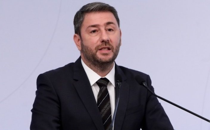 PASOK’s Androulakis: Η Νέα Δημοκρατία αρνείται τις προτάσεις μας για το ιδιωτικό χρέος γιατί κάνει το παιχνίδι των τραπεζών