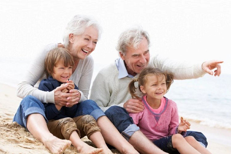 Supreme Court: Aρειος Πάγος!! Αν ο πατέρας δεν δίνει διατροφή, θα πληρώνουν ο παππούς & η γιαγιά!!