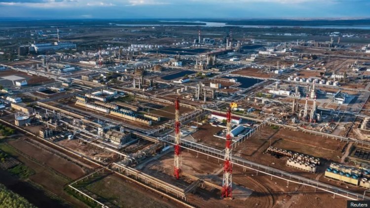 What do US sanctions on Russian oil mean, and who could be affected? [BBC]