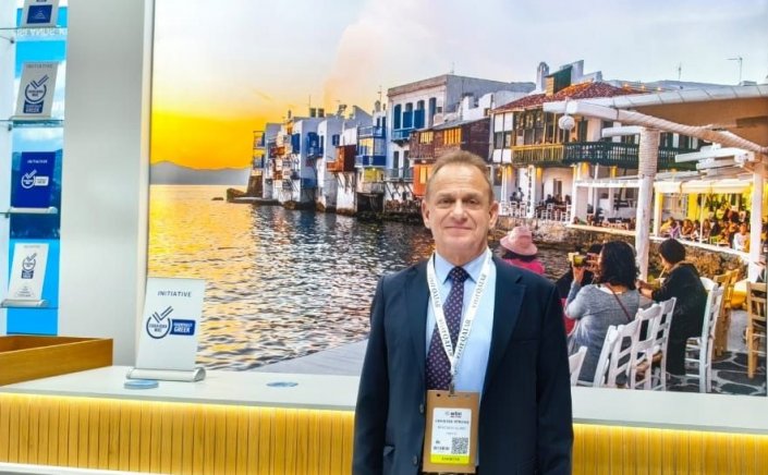 Xpήστos Bεpώvηs: Η επίτευξη ισορροπίας και ο εναρμονισμός πολυτέλειας, διεθνούς κύρους και νέων τεχνολογιών με την Βιωσιμότητα, το στοίχημα της Μυκόνου