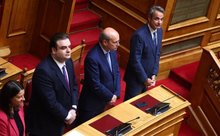 BTS: Η υψηλή και η δραματική πτώση στη δημοτικότητά των Υπουργών