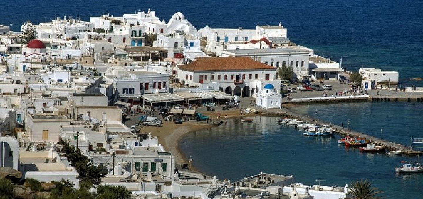 ΜΠΞ: Δέσμιος των εμμονών του ο Κουκάς οδηγείται στο περιθώριο ως μοιραίος θεατής της προόδου που συντελείται ερήμην του