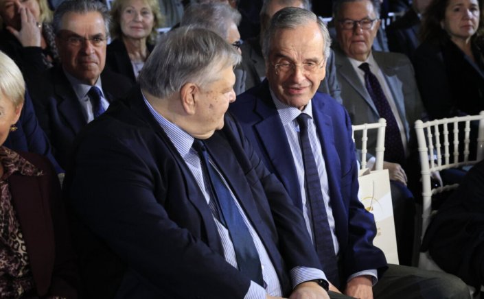 Ex - PM Samaras: Δηκτικό σχόλιο Σαμαρά για τους αγρότες με τα… Τζόκερ και τις Ferrariv