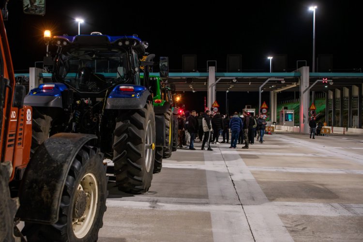 Gov & Political Affairs: Αντιστέκονται οι αγρότες!! Λένε «όχι» σε συνάντηση με Μητσοτάκη, «θέλουν να μας διασπάσουν»!!