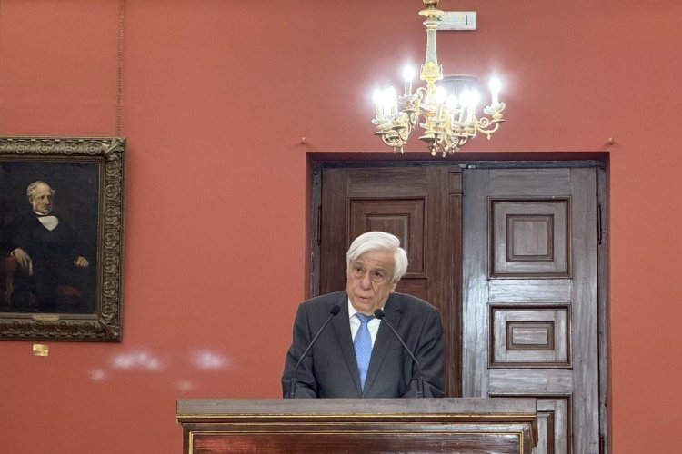 Ex-president Pavlopoulos: «Θέσπιση του Δικαίου και απονομή της Δικαιοσύνης στην εποχή της Τεχνητής Νοημοσύνης»