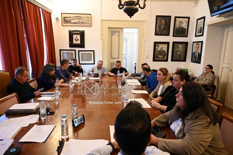 Mykonos (MC) Municipal Committee - Συνεδριάζει την Δευτέρα 15/12: Η «Ώρα της Ευθύνης» για τη Μύκονο - Το συνεκτικό σχέδιο Βερώνη για υποδομές και πόρους που αλλάζει τα δεδομένα