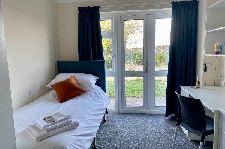 Housing for Hospitality Workers: Νέα ΚΥΑ αλλάζει τα δεδομένα στη διαμονή των εργαζομένων στον τουρισμό - Τι αλλάζει σε προδιαγραφές, άδειες και ελέγχους [ΦΕΚ]