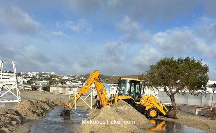 Operational Readiness Mykonos: 6η προληπτική παρέμβαση της Διοίκησης Βερώνη στον Ορνό για ασφαλή απορροή υδάτων [Εικόνες]