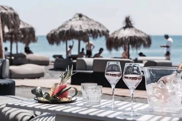 Beach Concession Deadline Extended: Νέα προθεσμία για την παραχώρηση χρήσης αιγιαλού και παραλίας σε όμορες επιχειρήσεις και ναυταθλητικά σωματεία [ΦΕΚ]