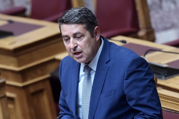 G. Mylonakis Brain Aneurysm: Στη ΜΕΘ του «Ευαγγελισμού» ο Γιώργος Μυλωνάκης με Ανεύρυσμα Εγκεφάλου