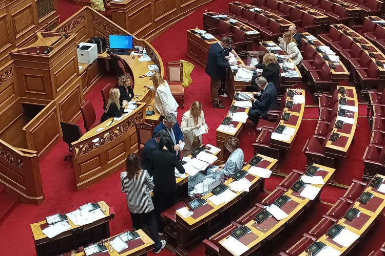 ND Parliamentary Majority Question: Έχει η ΝΔ τη «δεδηλωμένη»; Οι απώλειες και το θρίλερ της ψηφοφορίας! Το πρόβλημα συνοχής της ΝΔ & οι «βολικές» απουσίες!