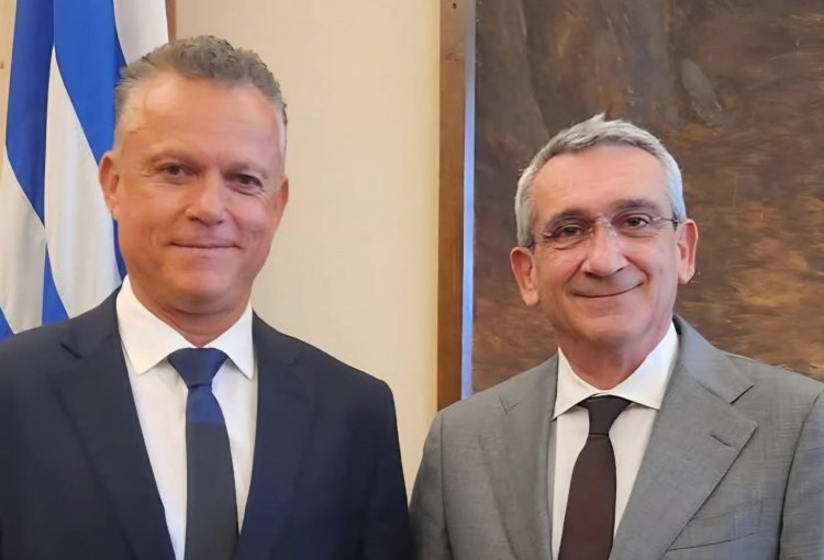 Χατζημάρκος για Φώτη Μάγγο: «Η νησιωτική Ελλάδα δεν χρειάζεται διαχειριστές - χρειάζεται αυτούς που την έχουν ζήσει»