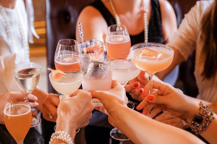 Safe Alcohol Consumption Limits: Το νέο εβδομαδιαίο όριο κατανάλωσης Αλκοόλ, για την αποφυγή κινδύνων, σύμφωνα με νέα στοιχεία [Η Μελέτη]