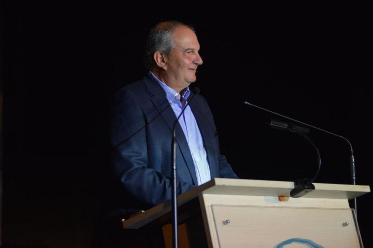 Political Gambit: Η στρατηγική Μαξίμου για Καραμανλή, ή «ουδετερότητα» ή «απομόνωση»! Το ρίσκο και η στρατηγική!