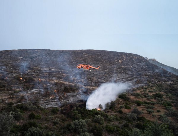 Paros Wildfire Evacuations: Νέα αναζωπύρωση της φωτιάς στην Πάρο! Το 112 προειδοποιεί για εκκένωση από Άσπρο Χωριό προς Δρυό & από Καμάρι προς Αλυκή!