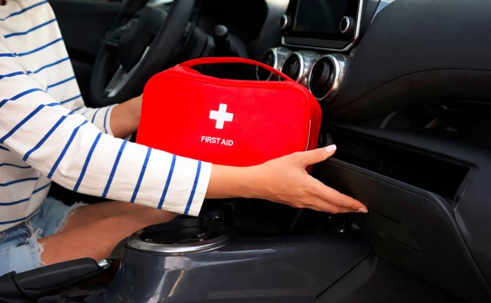 Vehicle Safety Mandate: Νέο φαρμακείο αυτοκινήτου από το 2027! Οι νέες προδιαγραφές και οι αλλαγές στο κιτ πρώτων βοηθειών!