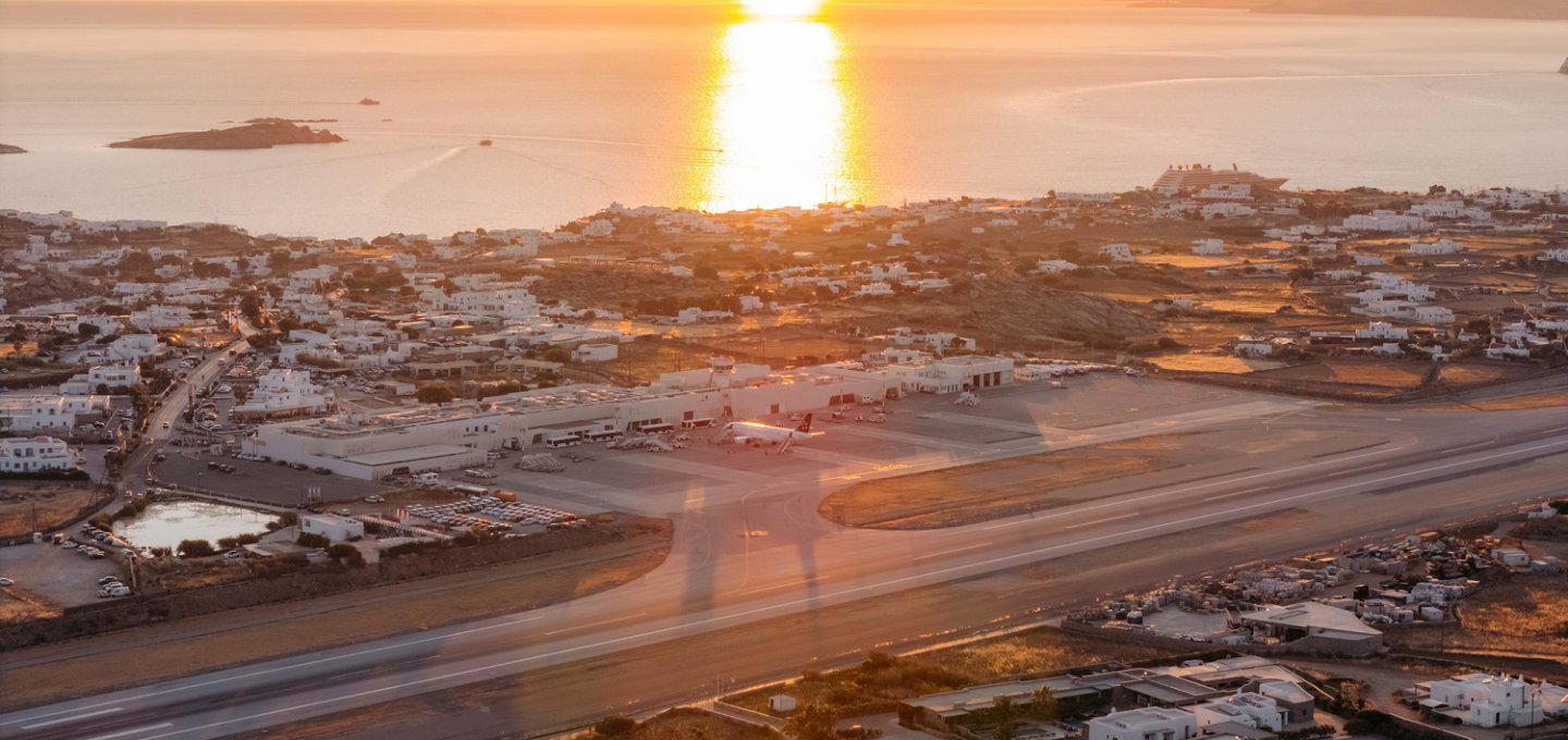 Greek Tourism 2026: Ακτινογραφία των Αεροπορικών Αφίξεων 2026! Η Μύκονος ανακάμπτει, η Σαντορίνη υπολείπεται - Η επιστροφή των διεθνών τουριστών στη Μύκονο υποδεικνύει ισχυρή ψήφο εμπιστοσύνης!