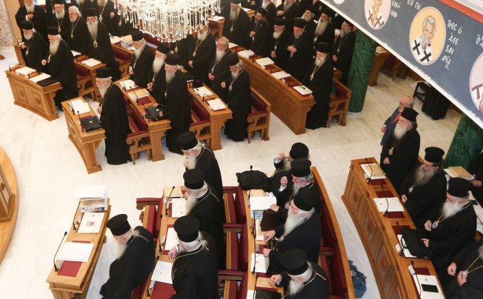 Ecclesiastical Communications Policy: Η Ιεραρχία θέτει «κόκκινες γραμμές» & δεκάλογο, για την ψηφιακή παρουσία των κληρικών στα social media! Δεν χρειάζεται δημόσια τοποθέτηση για κάθε θέμα, καμία δημόσια αντιπαράθεση, ύβρεις, χλεύη, διαπόμπευση ή προσωπική απαξίωση!