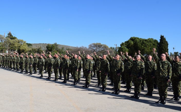 Military Conscription Surge - Δ' ΕΣΣΟ 2026: Στο «φουλ» τα 11 Κέντρα Εκπαίδευσης! Μπλόκαραν τα Κέντρα Εκπαίδευσης Νεοσυλλέκτων & τι ισχύει για όσους έλαβαν φύλλο κατάταξης για Νοέμβριο του 2026!